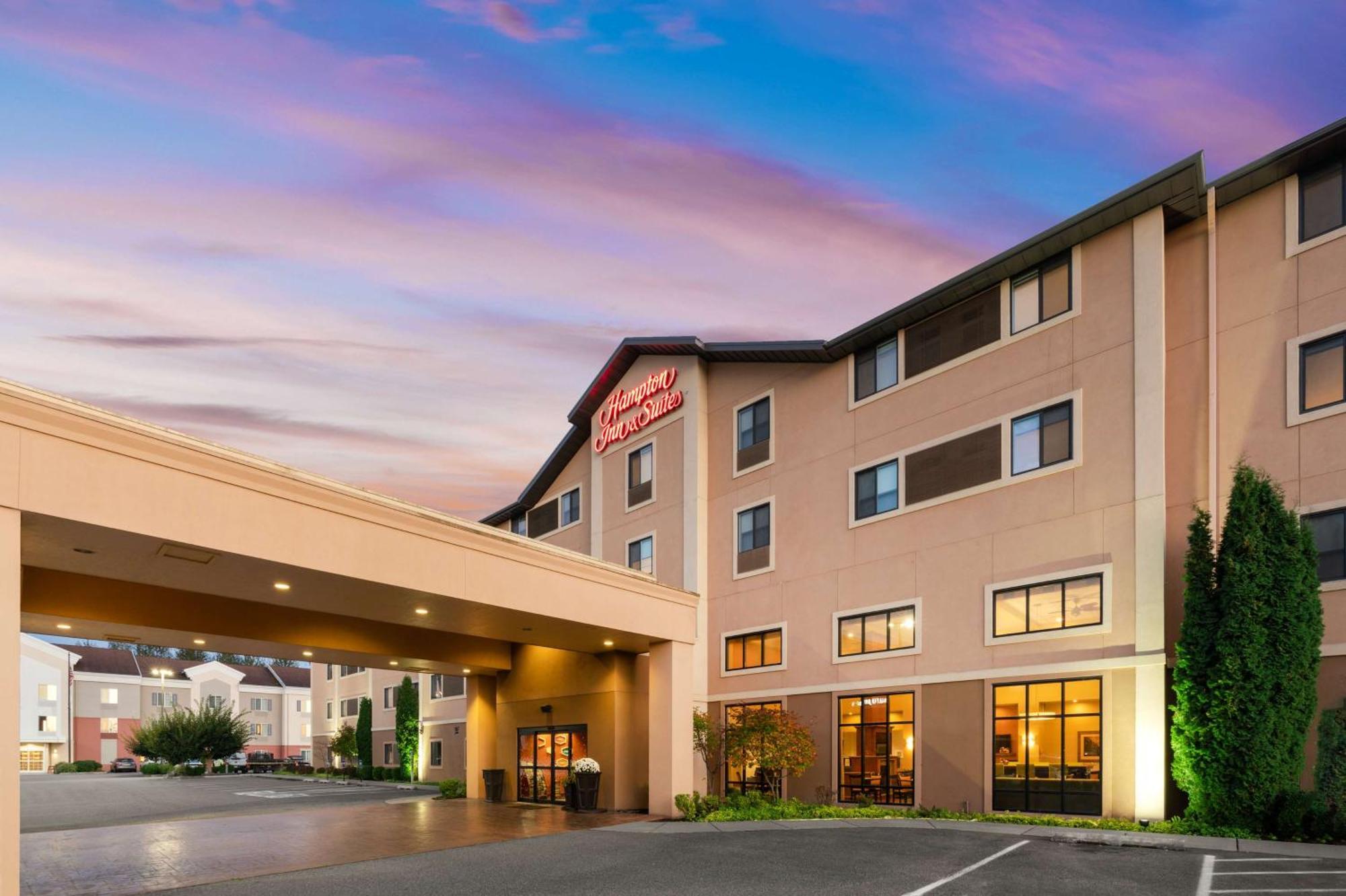 Hampton Inn&Suites Burlington Exterior foto